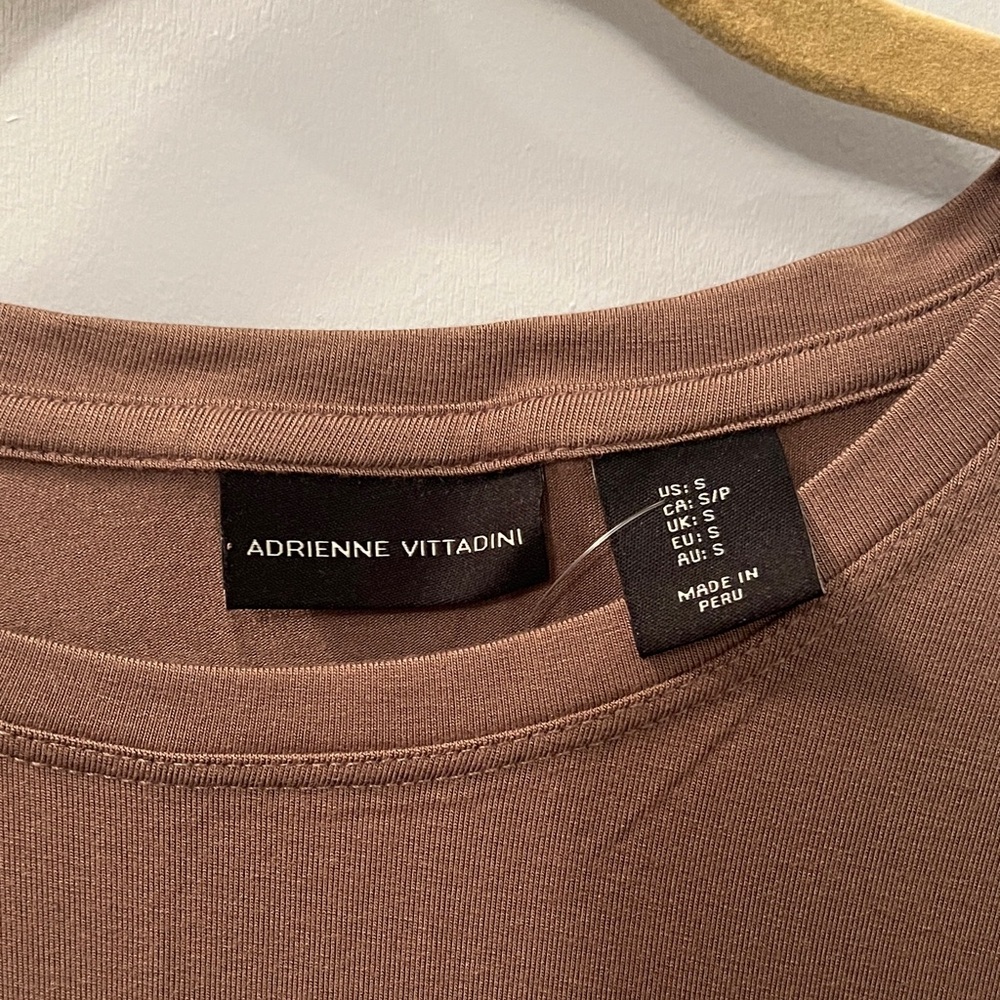 Adrienne Vittadini Top Brown Long Sleeve Top Size Small NWOT Neutral Basic - Picture 2 of 5